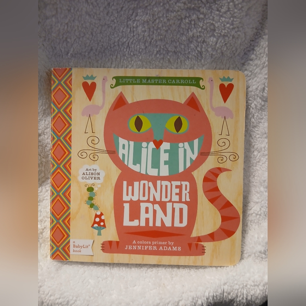 3/$8 Alice in Wonderland Board Book Colorful Kid Girl Boy Baby Collect Art
